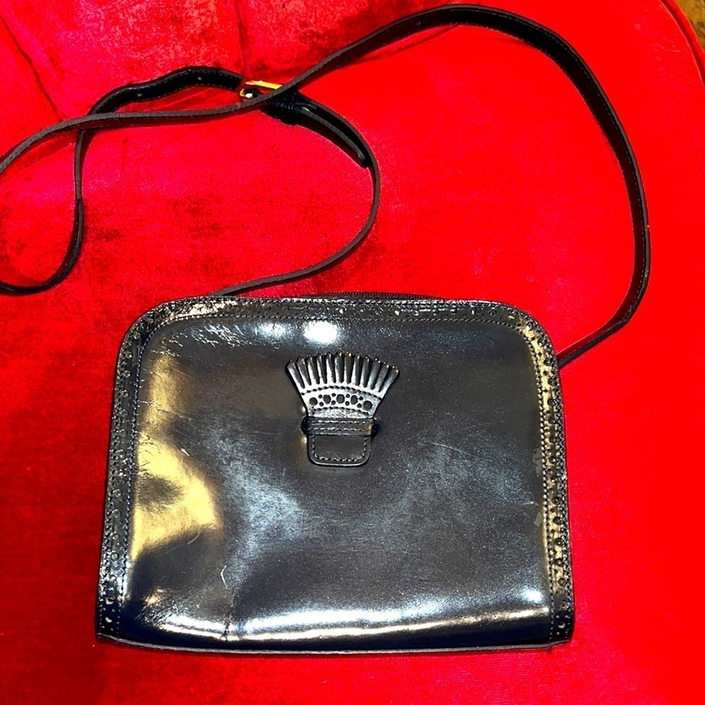 Perry Ellis vintage Navy Blue & gold tone cross body bag